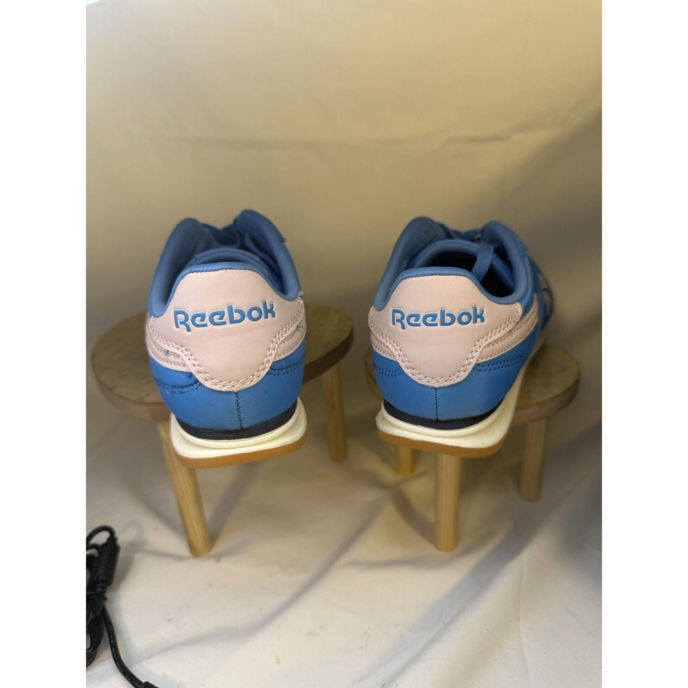 REBOK BRAND NEW BLUE WITH PINK ACCENTS WOMENS Size 7.5 - Picture 4 of 16